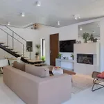 Stribor 度假居 *