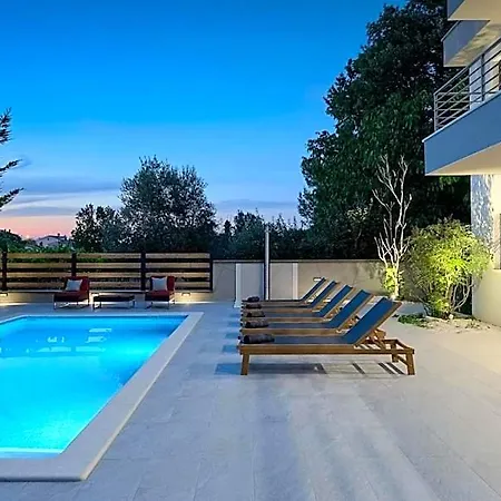 Stribor Holiday home Pula