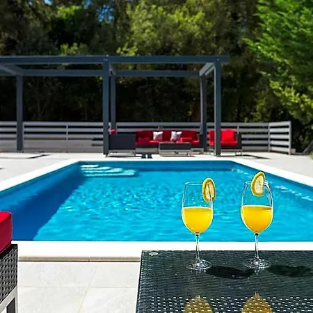 Holiday home Stribor