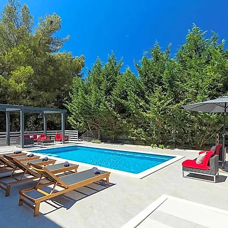 Stribor Holiday home Pula